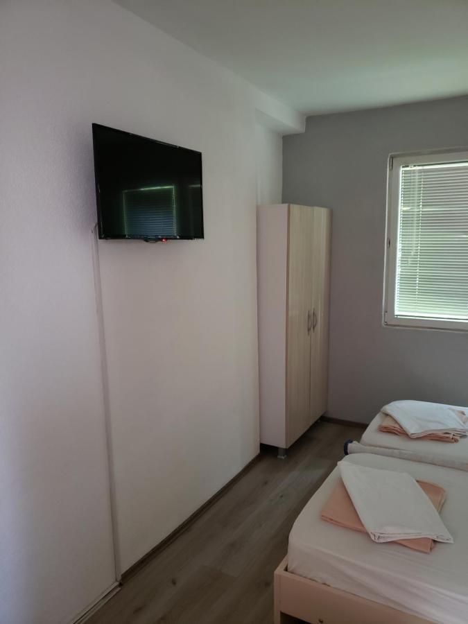 Hostel Bela Ohrid Bagian luar foto