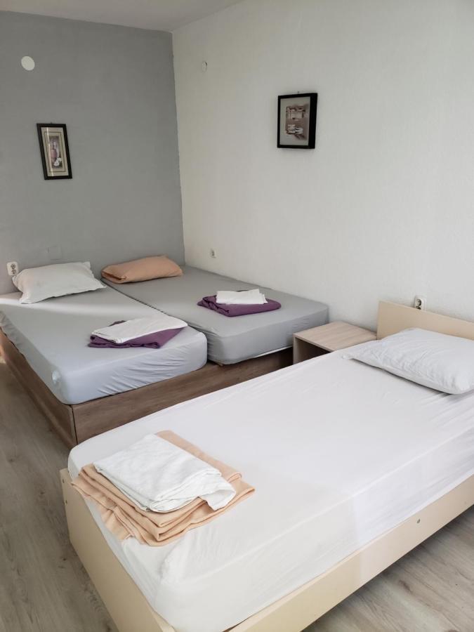 Hostel Bela Ohrid Bagian luar foto