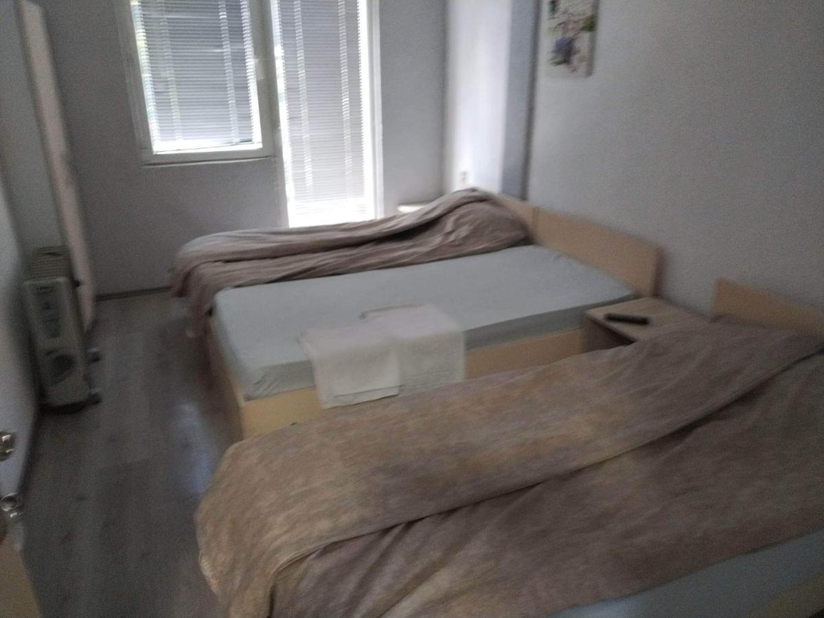 Hostel Bela Ohrid Bagian luar foto